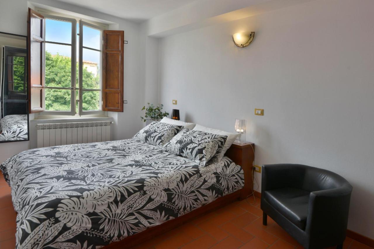 Charme Con Parcheggio Lägenhet Lucca Exteriör bild
