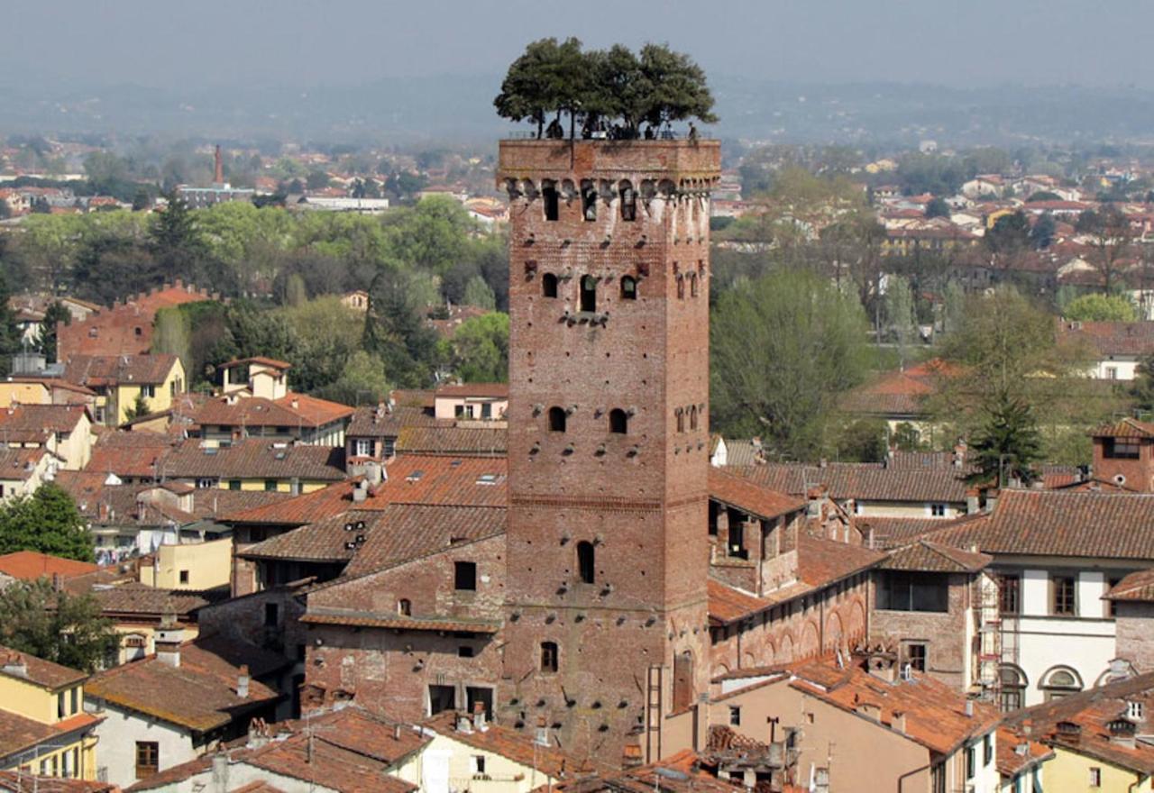 Charme Con Parcheggio Lägenhet Lucca Exteriör bild