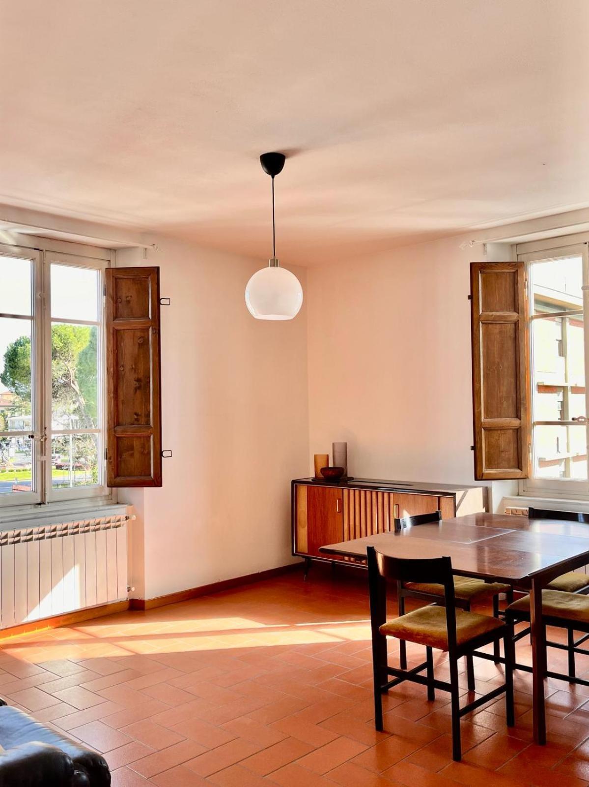Charme Con Parcheggio Lägenhet Lucca Exteriör bild