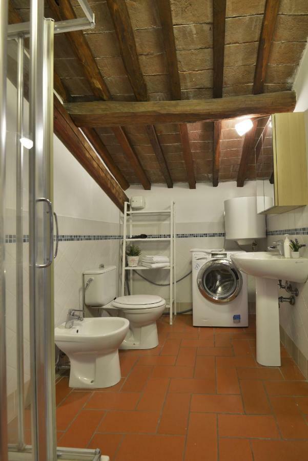 Charme Con Parcheggio Lägenhet Lucca Exteriör bild